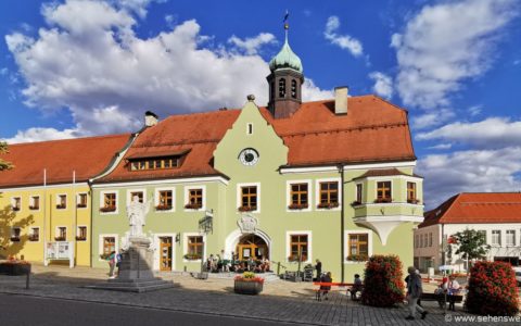 ausflugsziele-waldmuenchen-sehenswuerdigkeiten-stadtplatz